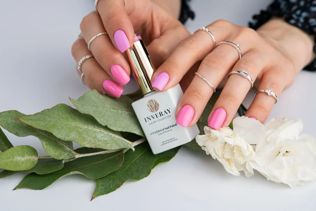 Manicure hybrydowy w zaciszu domowym